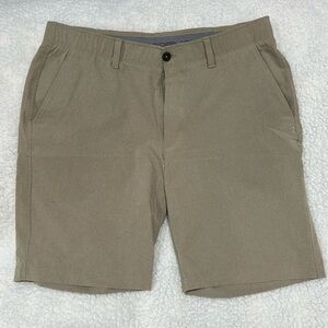 Under Armour golf shorts khaki 36